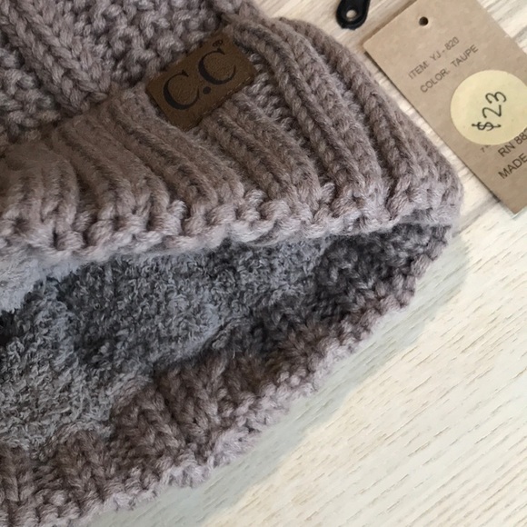 CC Taupe Fleece Lined Beanie NWOT - Picture 5 of 8